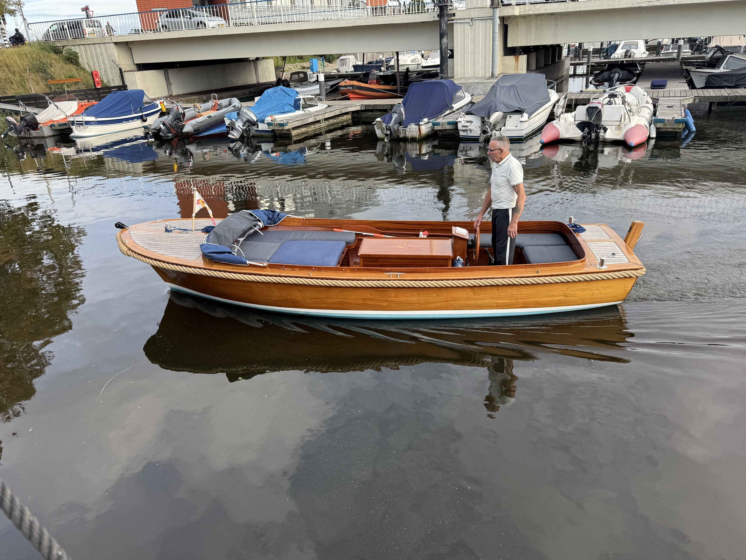 Spiegelsloep A.W. 195 — foto 2 van 24