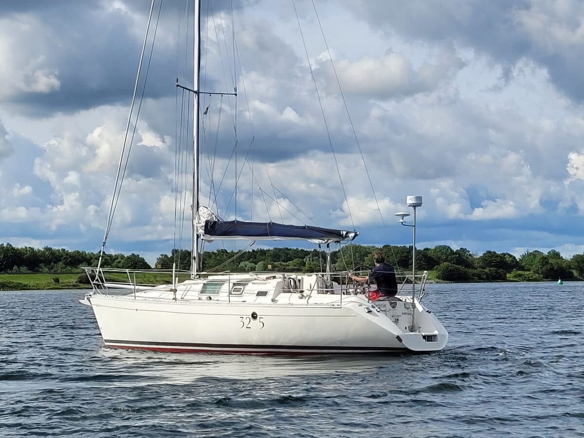 Beneteau First 32S5 — foto 50 van 53