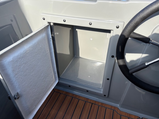 OP BESTELLING LEVERBAAR!! Coastliner 545 met Tohatsu 20 PK — foto 15 van 28
