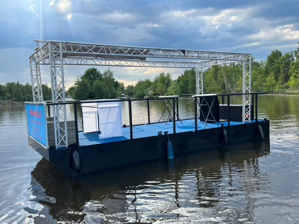 Partyboot Staal Pontoon — foto 8 van 15