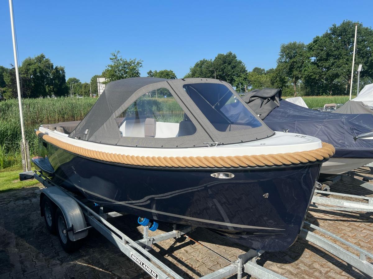 Maxima 600 Tender — foto 4 van 16
