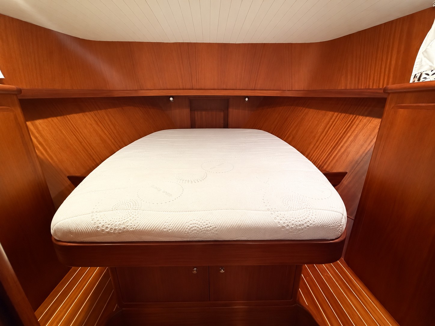 Crown yachts Crown Cruiser 12.85 OK Spiegeldeur — foto 16 van 23
