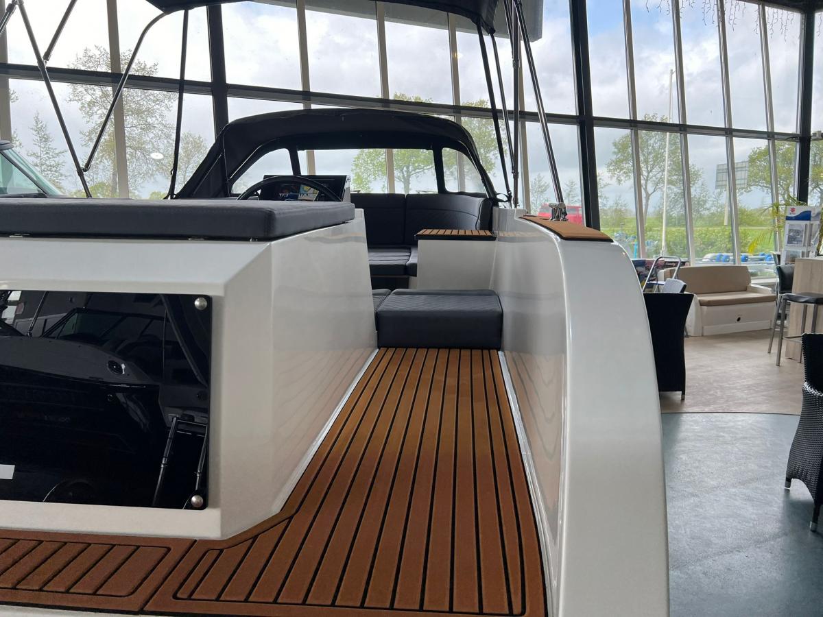 Clever 73 Tender — foto 9 van 18