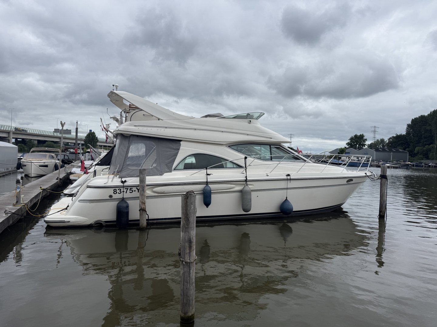 Maxum 4100 SCB — foto 2 van 12