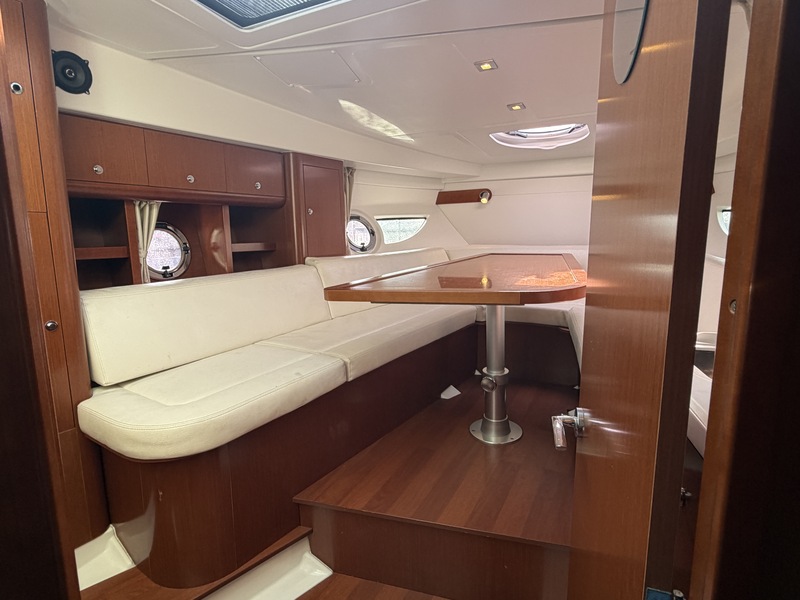 Beneteau Flyer GT34 — foto 8 van 63