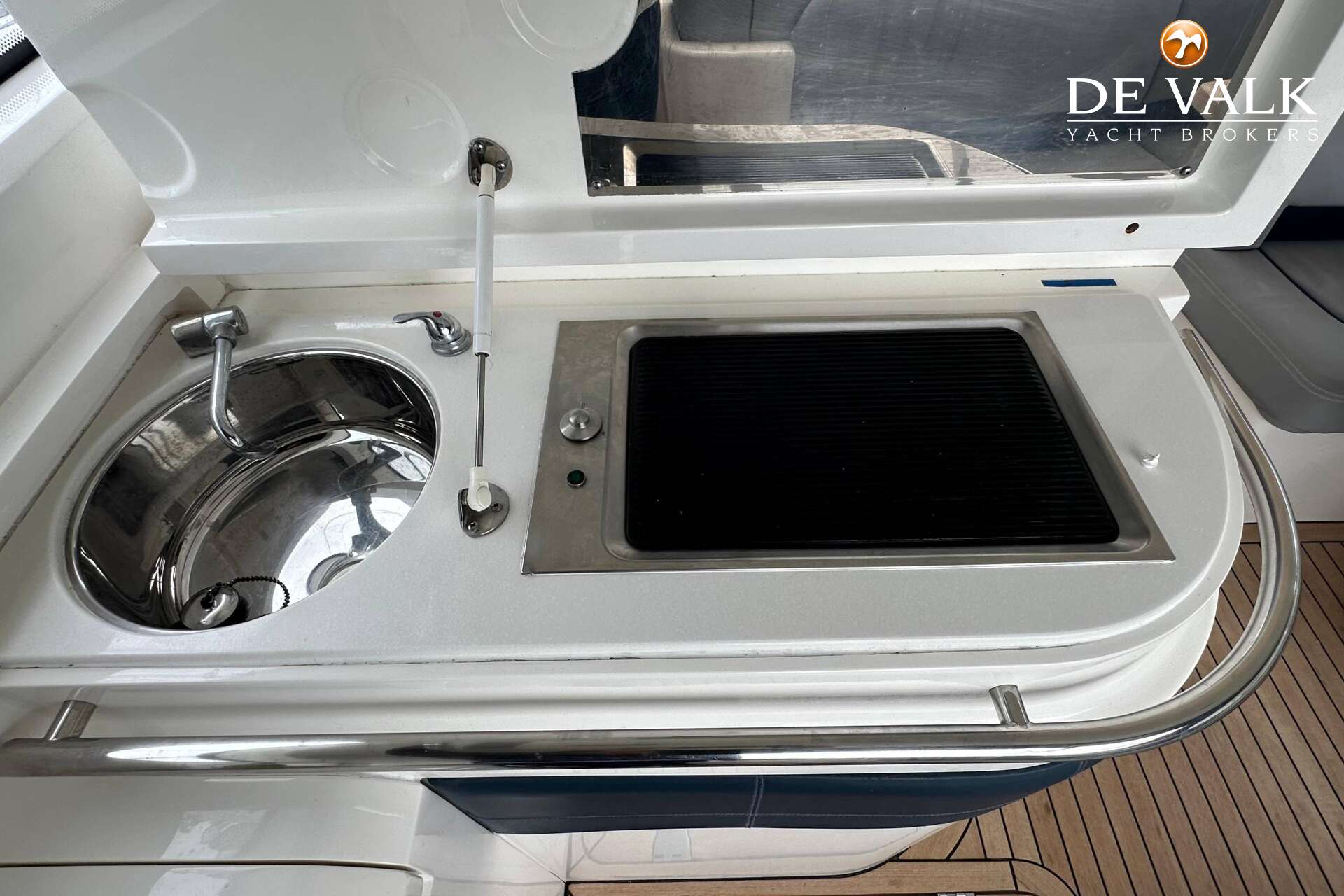 Princess V42 — foto 10 van 30