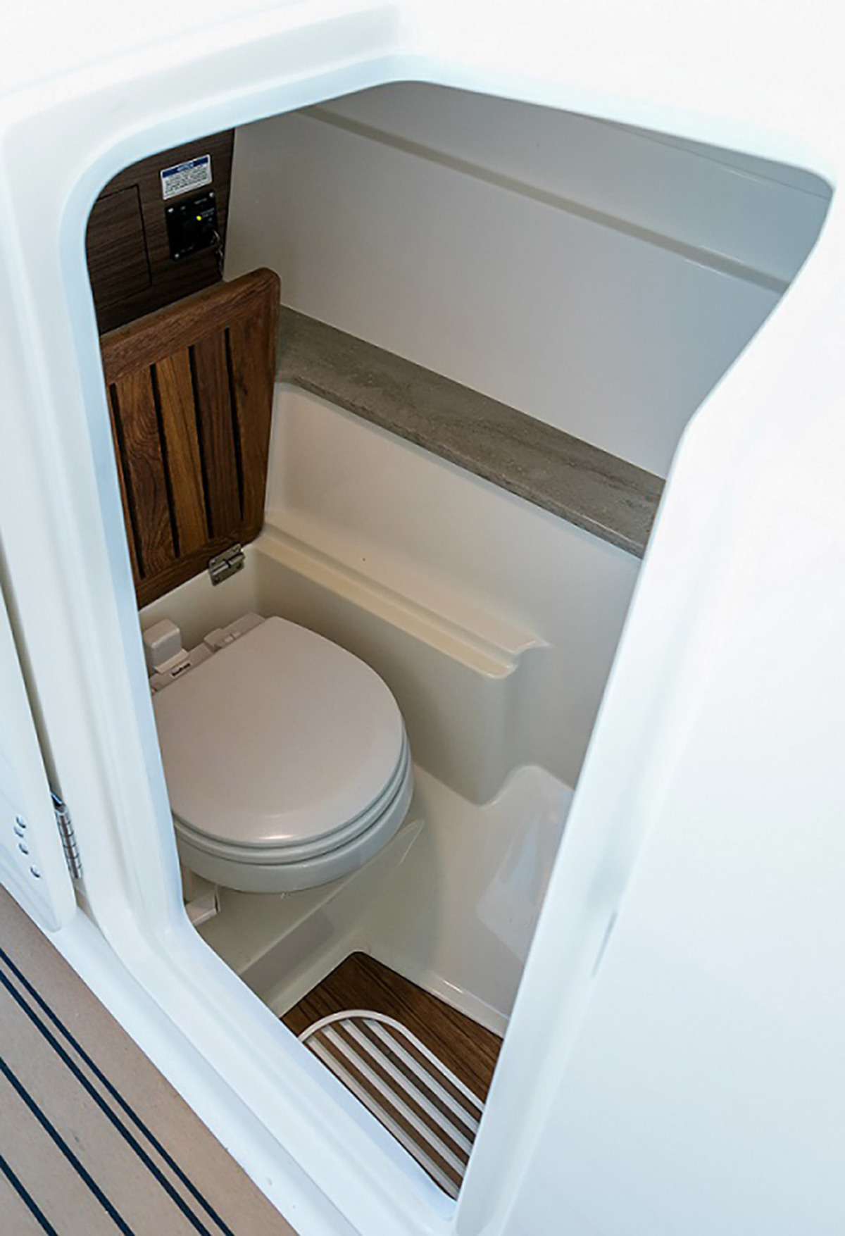 Boston Whaler 320 Vantage — foto 15 van 20