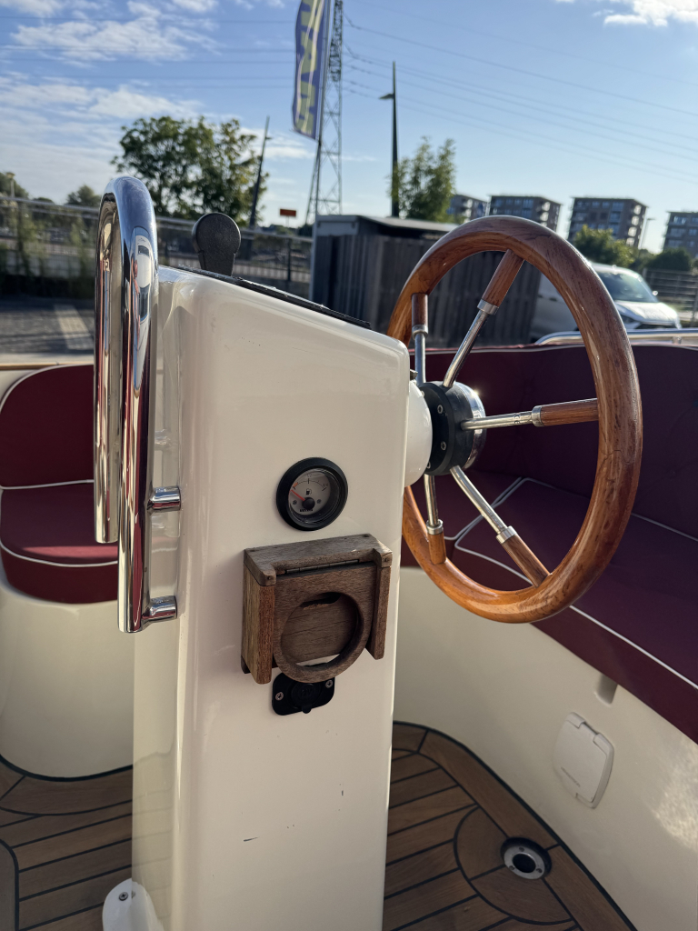 Maril 625 met Nanni 21 pk — foto 8 van 13