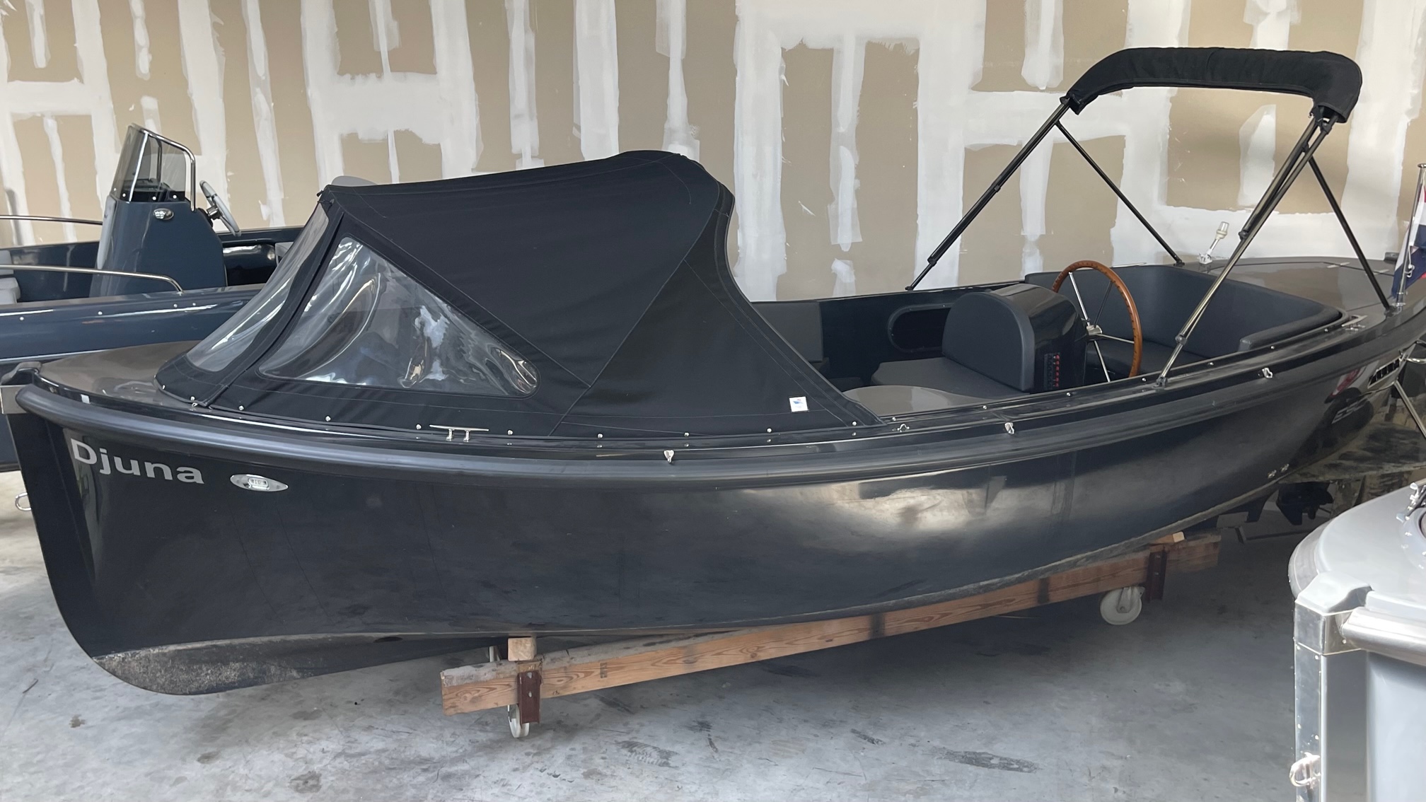 Escape 650 — foto 2 van 10