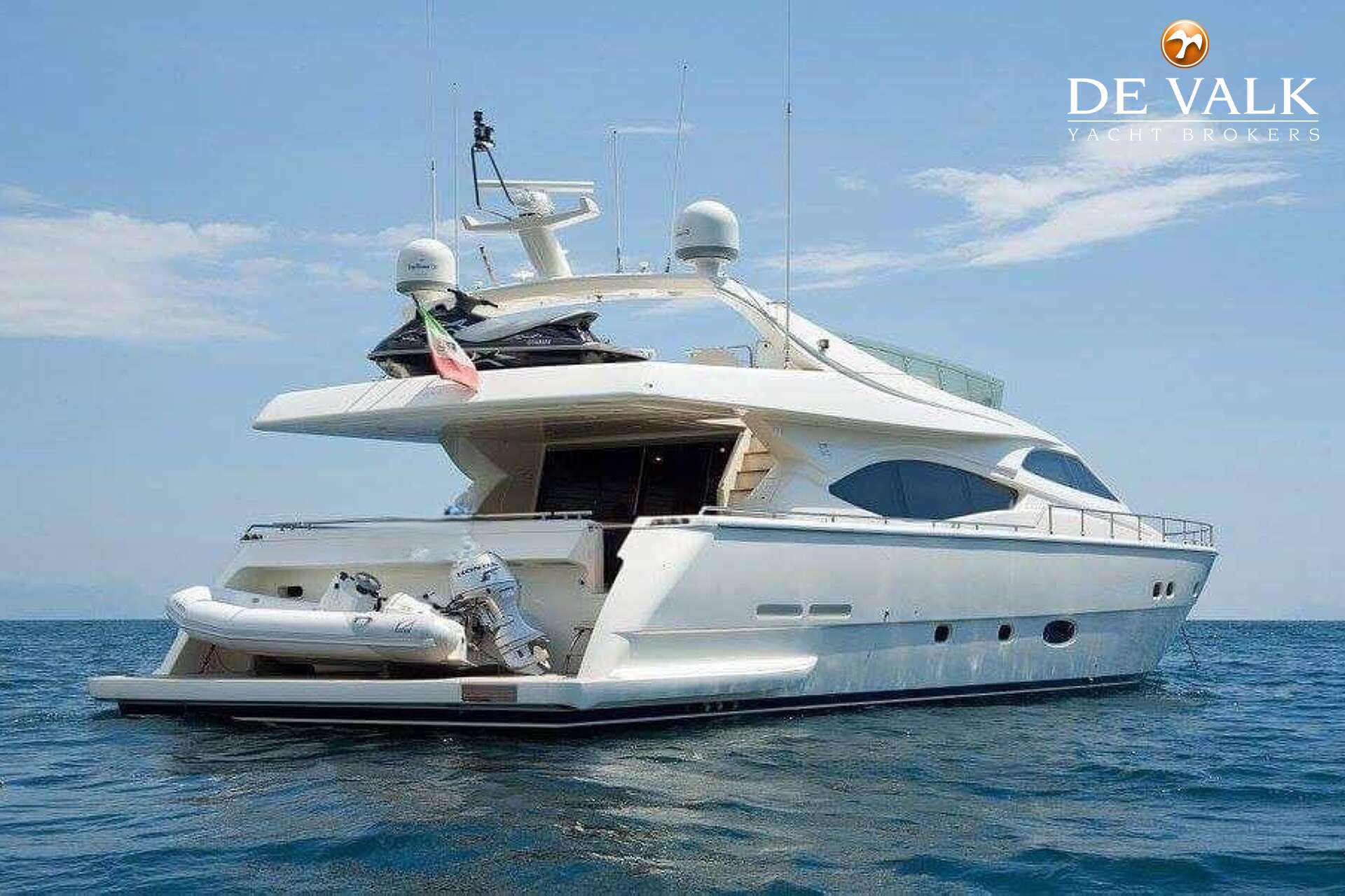 Ferretti 760 — foto 2 van 23