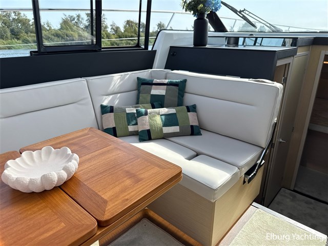 Jeanneau NC37 — foto 30 van 94