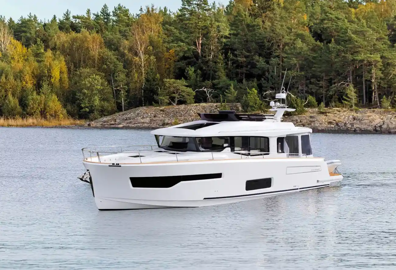 Nimbus 495 Flybridge — foto 1 van 15