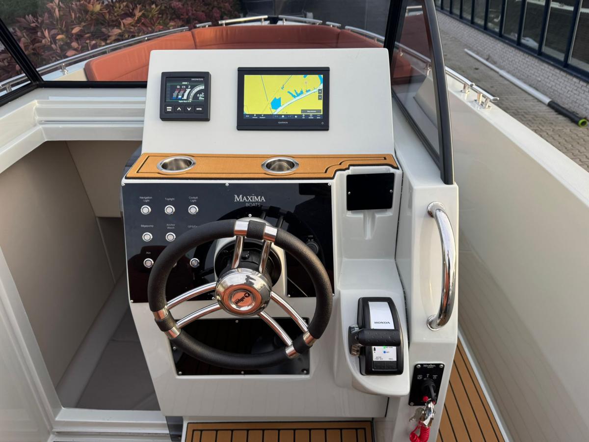 Maxima 700 Sport — foto 16 van 21