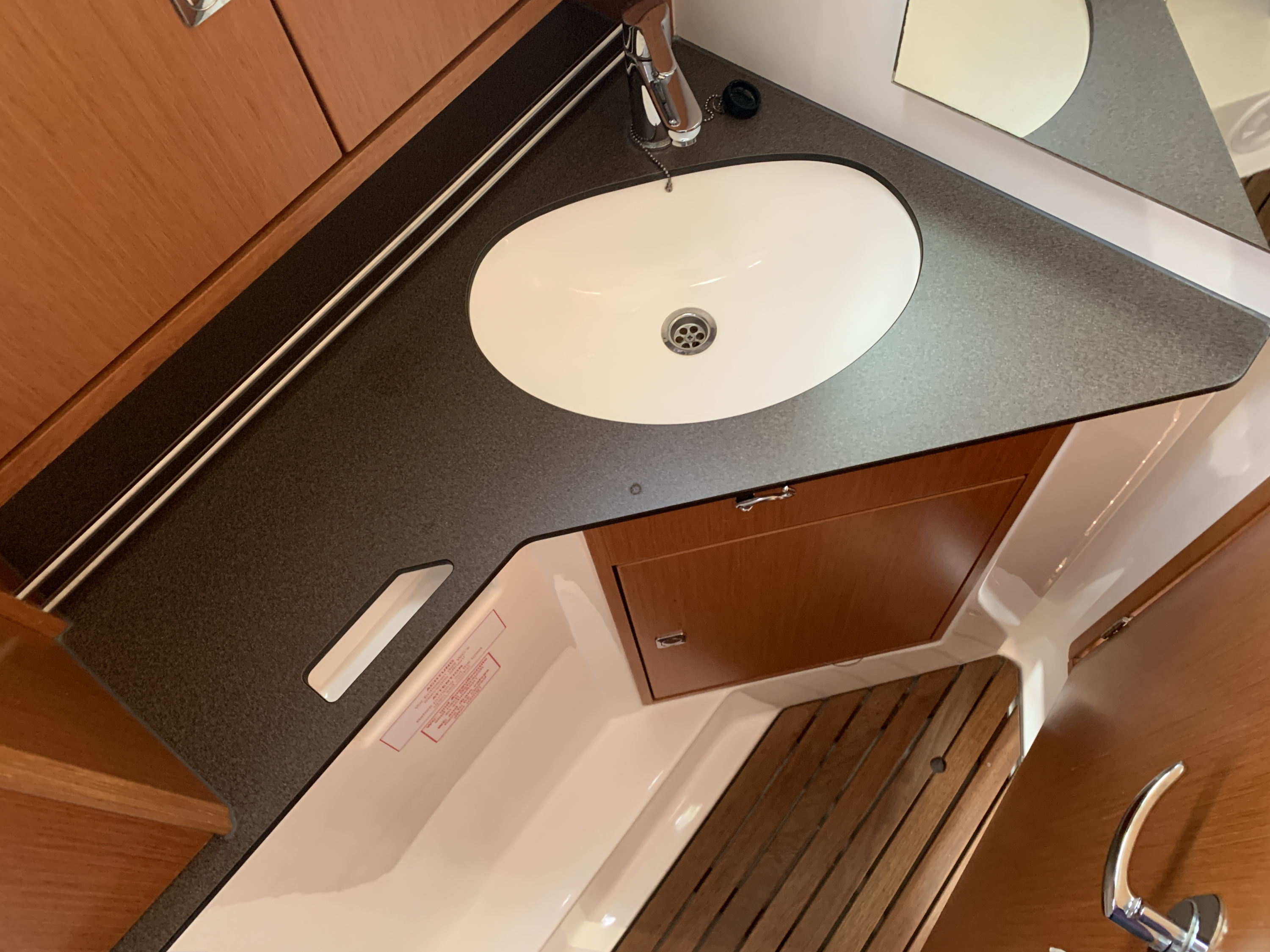 Bavaria Cruiser 34 — foto 50 van 57