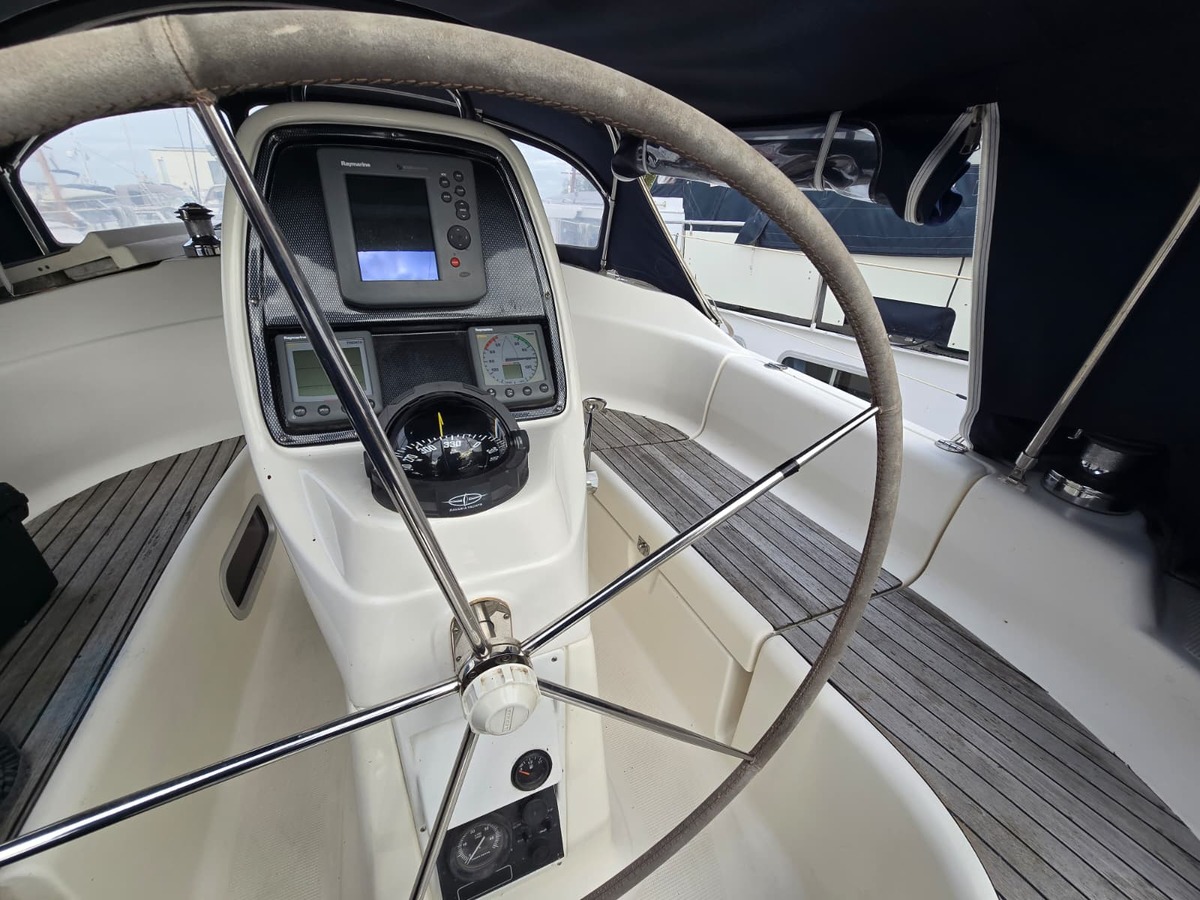 Bavaria 30 — foto 4 van 22