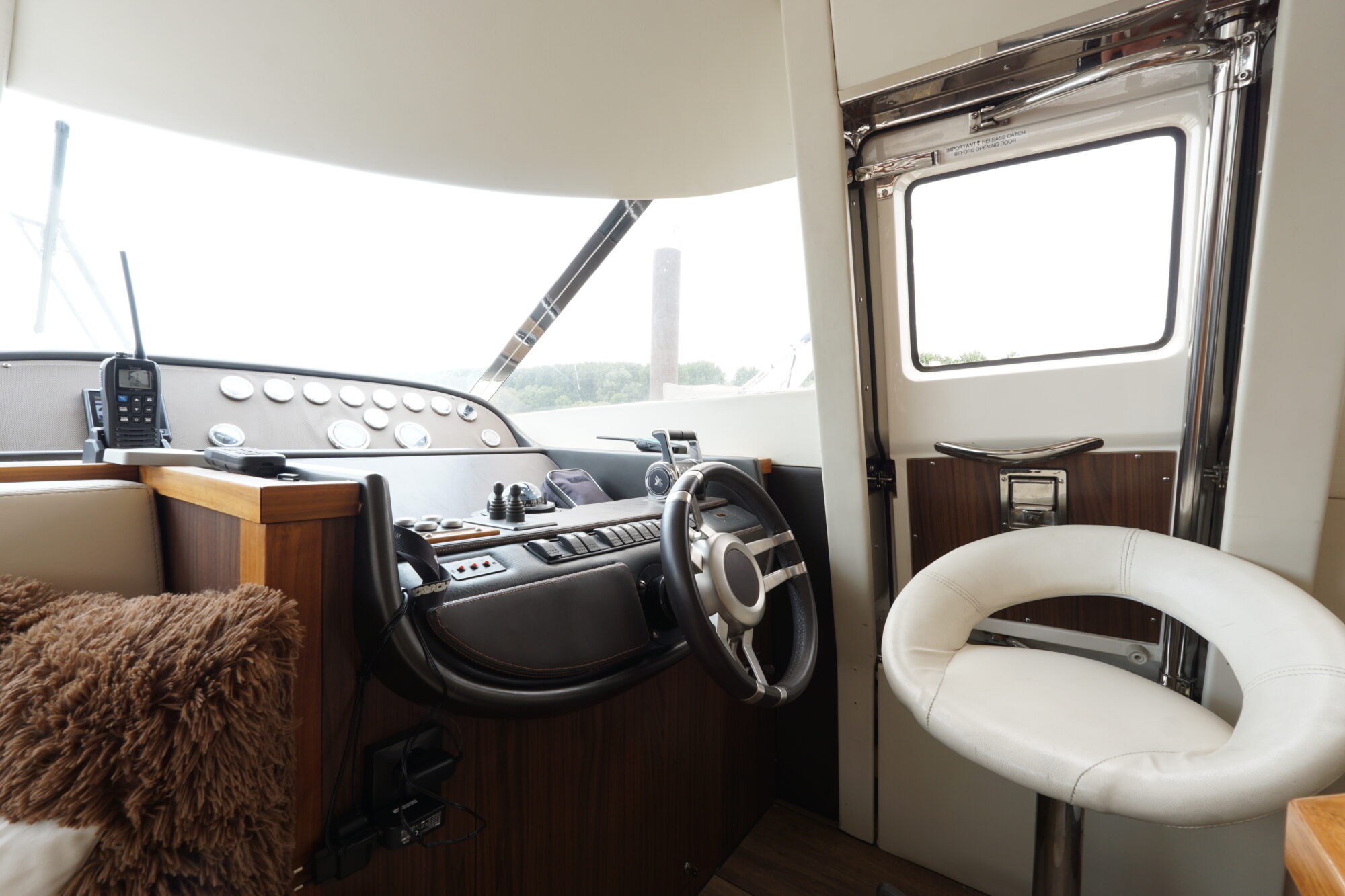 Sunseeker 62 Manhattan — foto 17 van 86