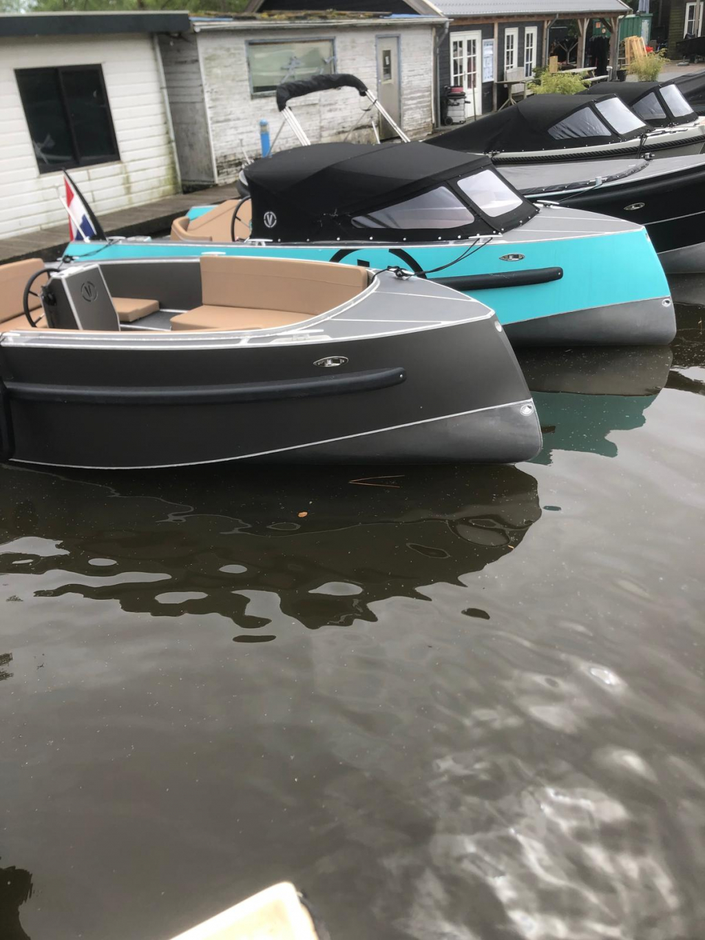 Van Vossen 650 sport e tender DEMO — foto 3 van 16