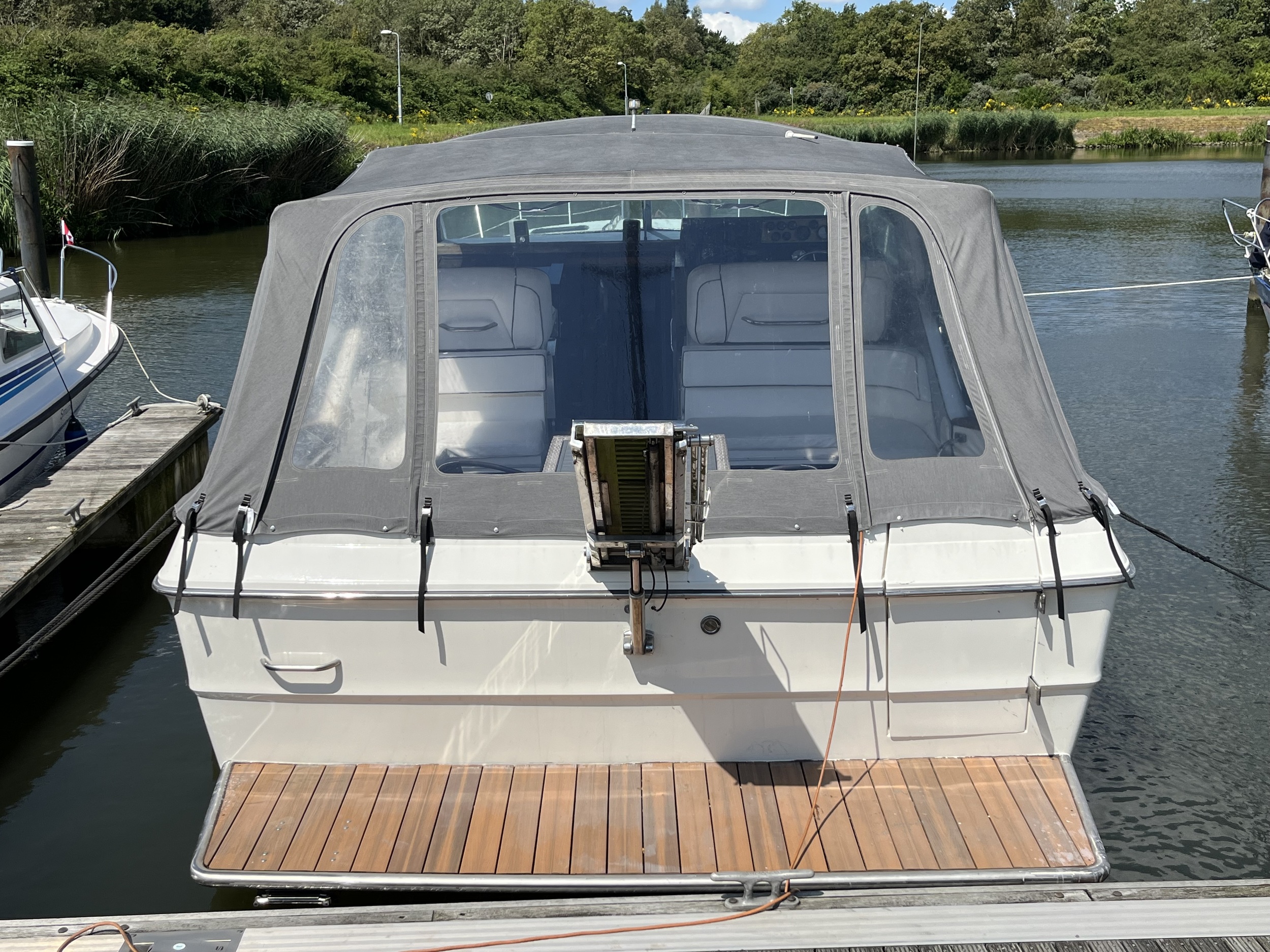 Sea Ray 390 Express Cruiser — foto 4 van 43