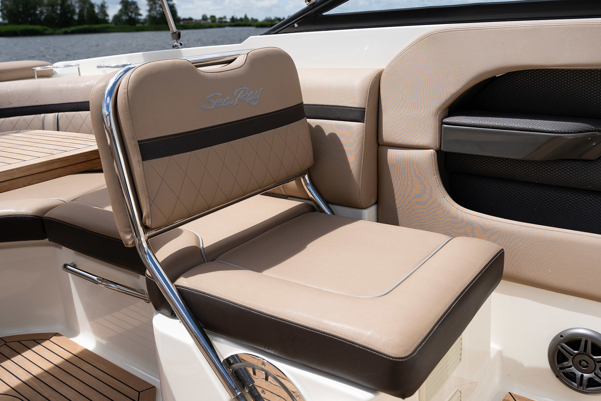 Sea Ray Sun Sport 250 — foto 19 van 46