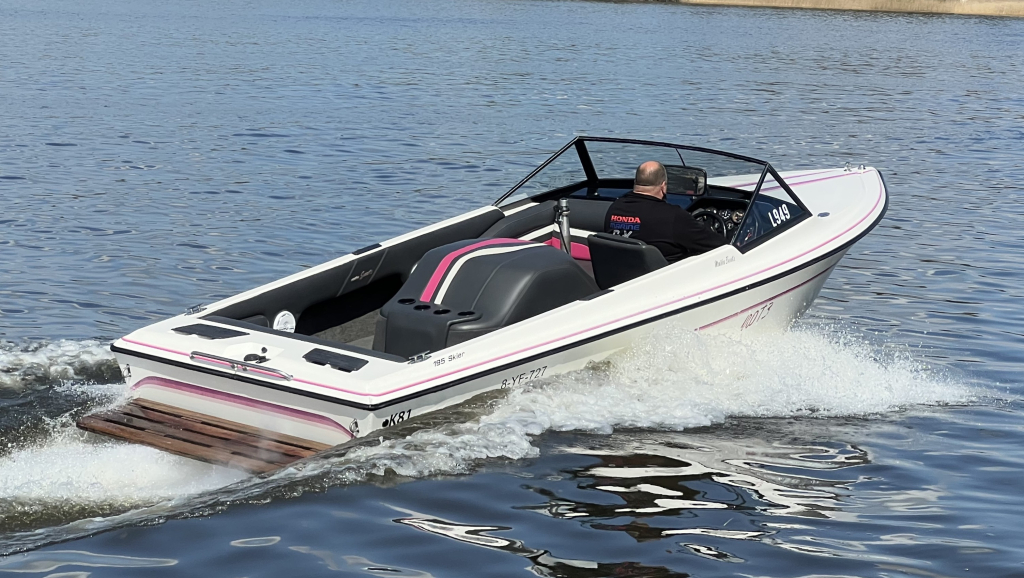 Malibu Euro F3 waterski boot v8 LPG/Benzine  — foto 4 van 22