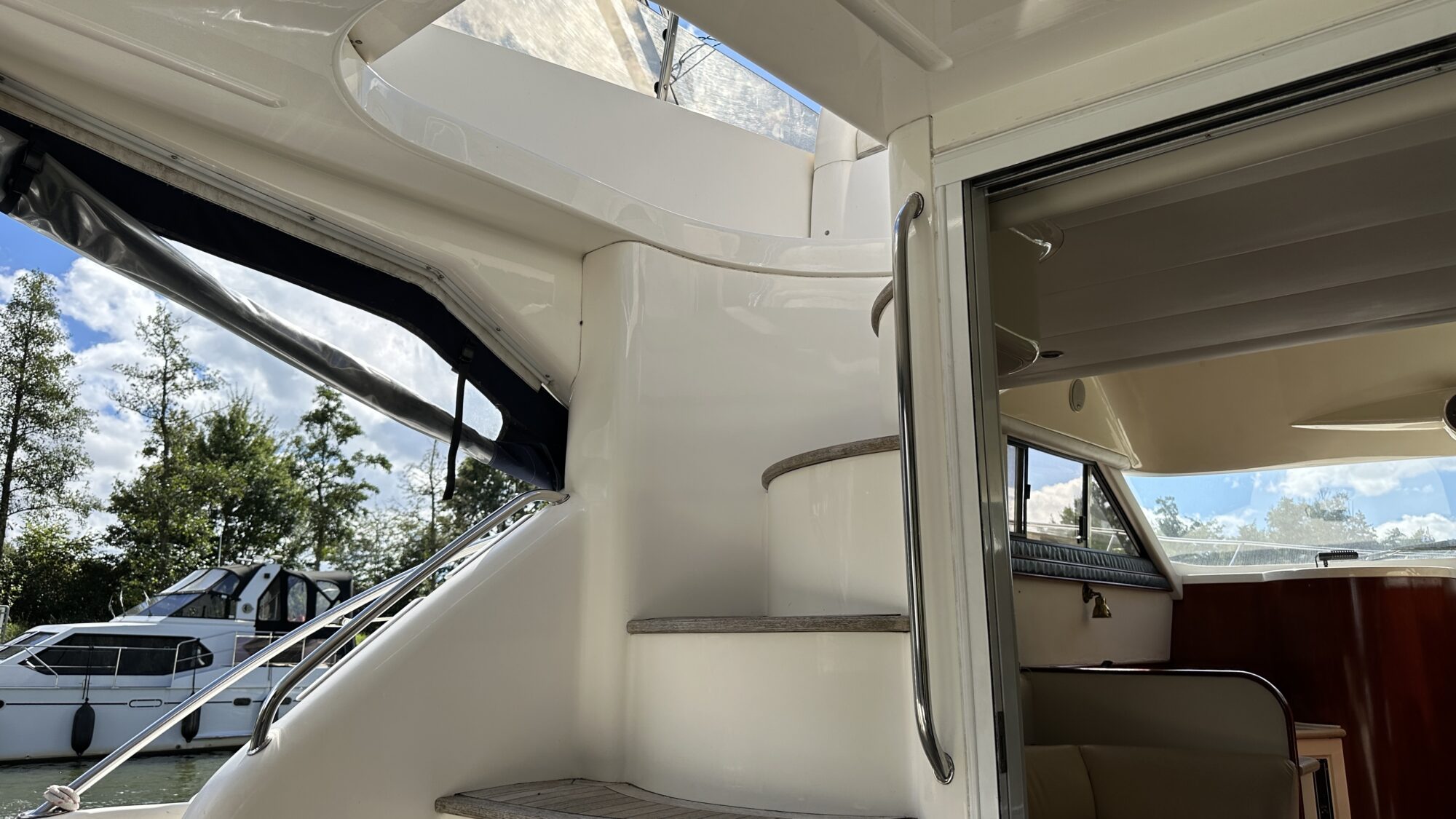 Fairline Phantom 40 Flybridge — foto 13 van 57