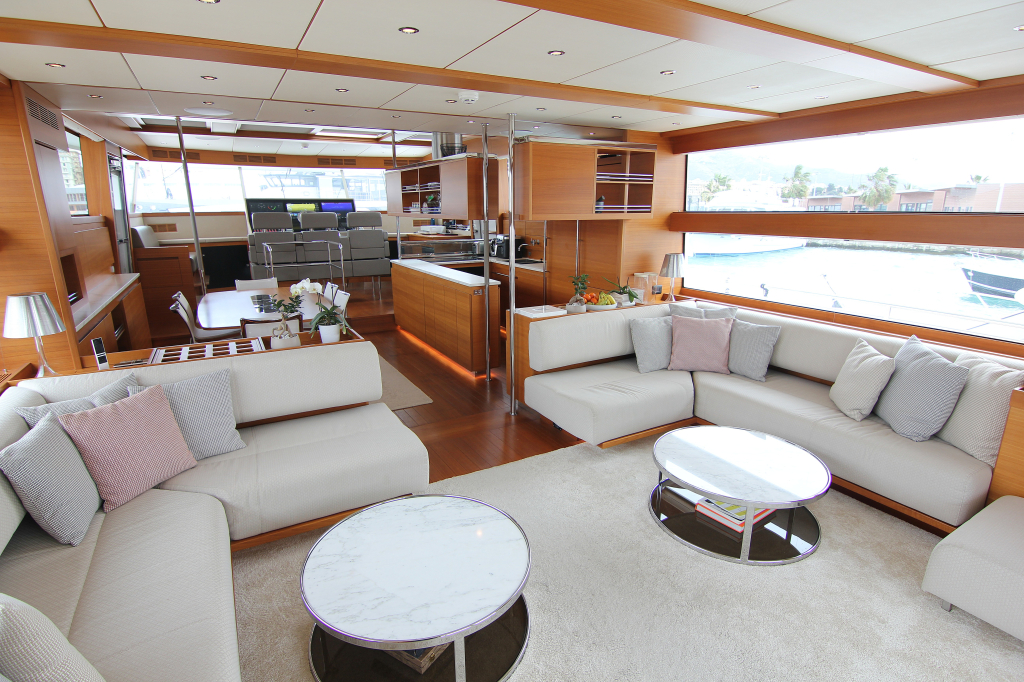 Delta Powerboats 88 Carbon — foto 18 van 75