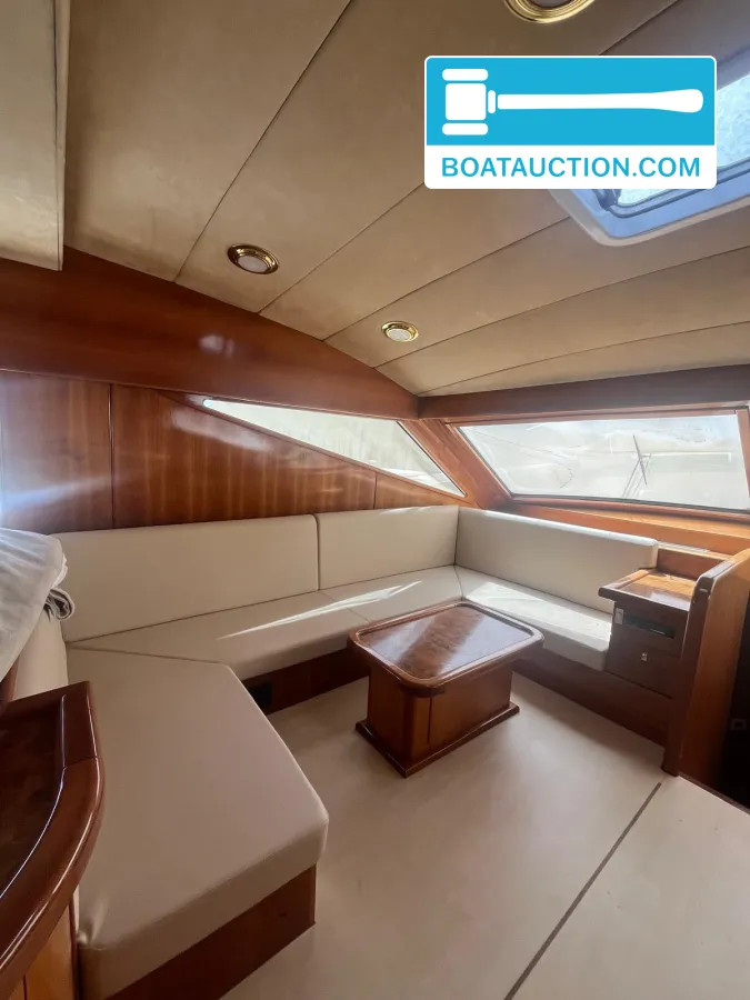 Piantoni 53 Flybridge nu in de online veiling. — foto 5 van 14