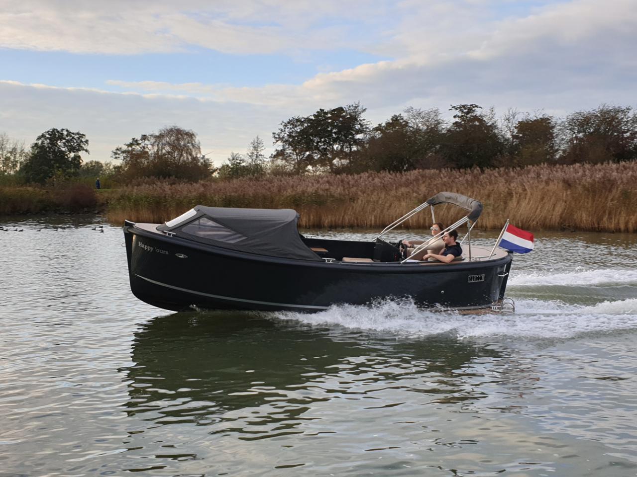 Maxima 650 Flying Lounge