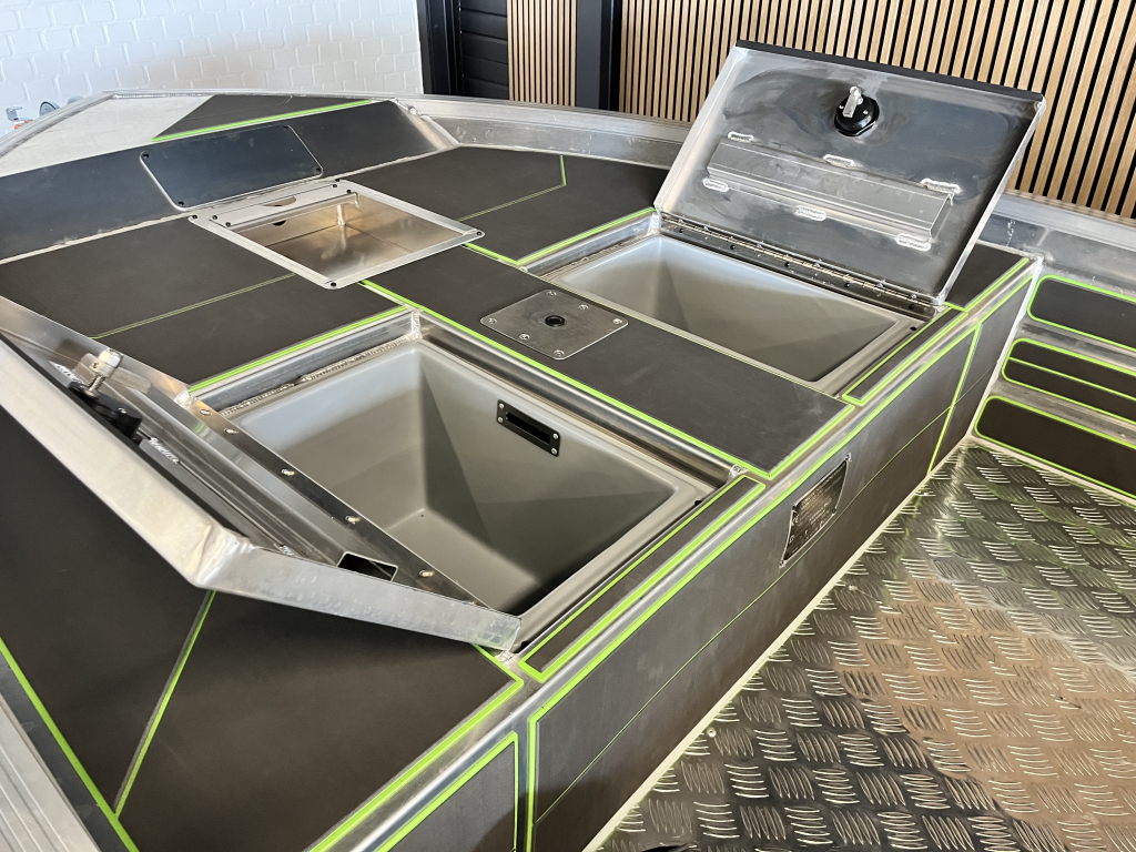 Kerman M428 visboot | Suzuki 9.9PK | VanClaes 750 trailer — foto 7 van 14