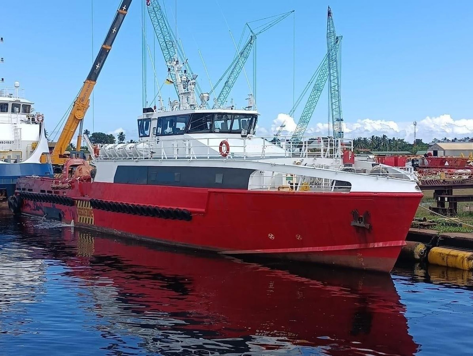 Offshore - Beroepsschip - Staal - 2013
