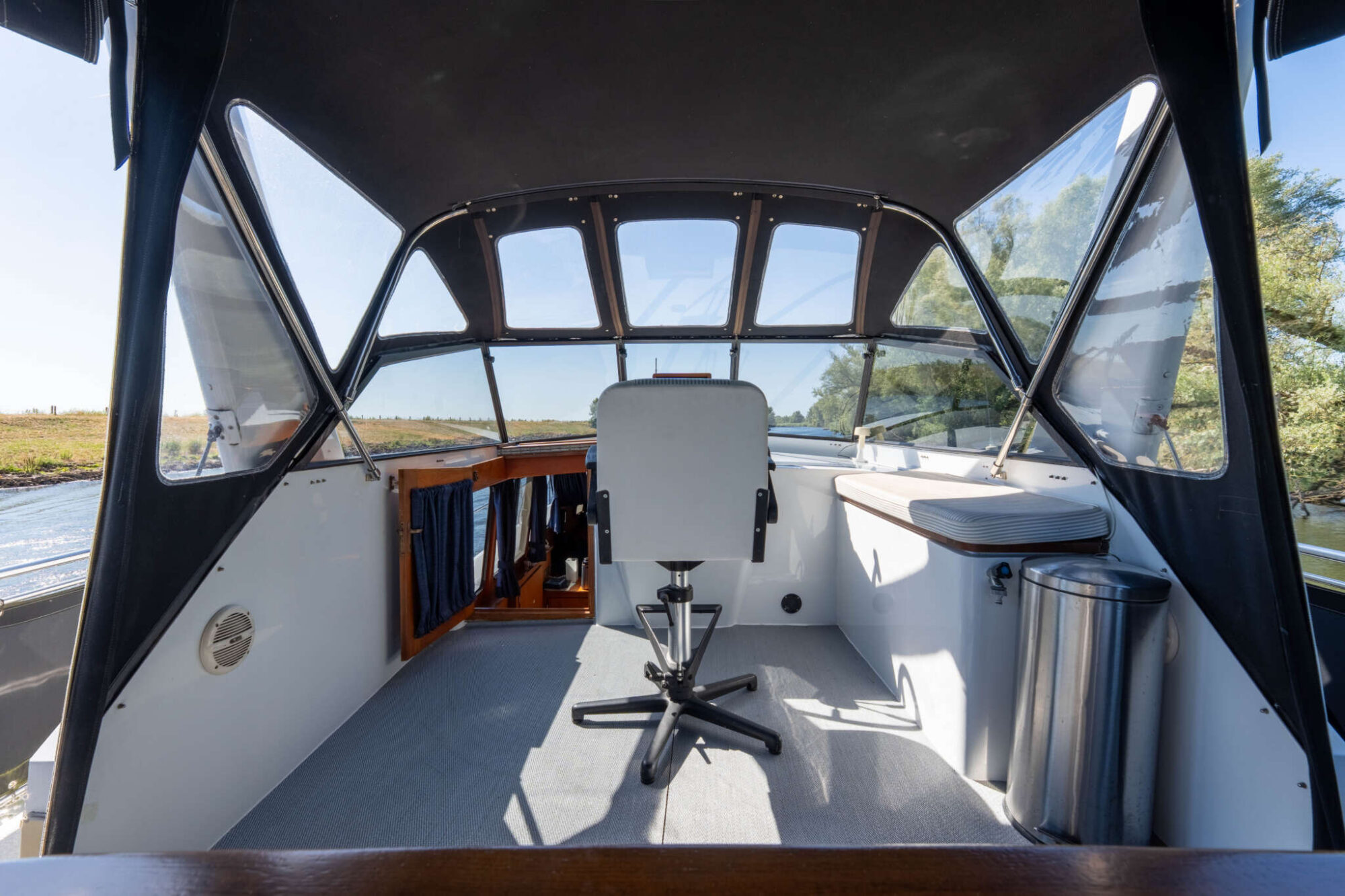 Explorer Classic 14.00 AK Cabrio — foto 41 van 49