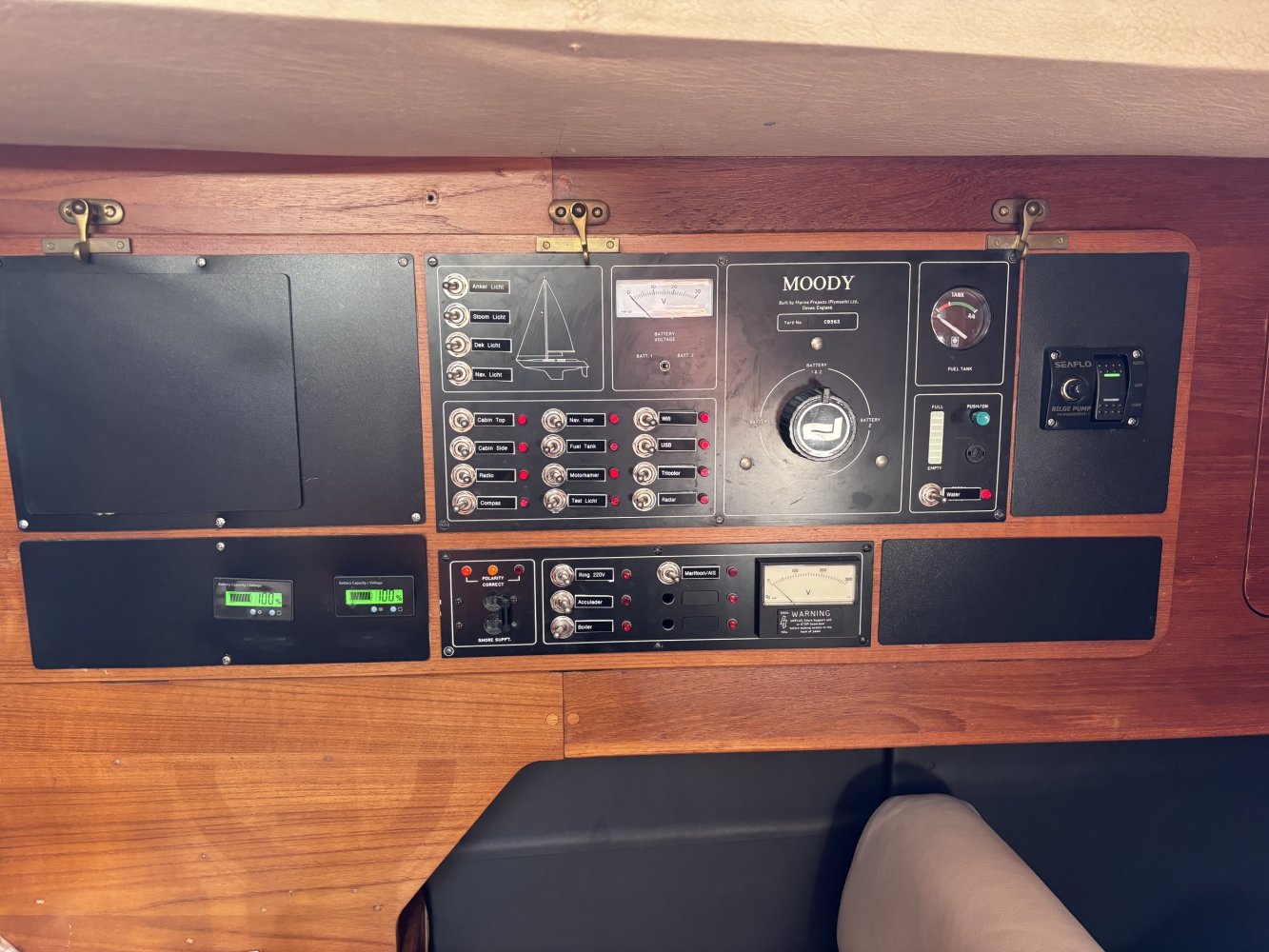 VOLVO PENTA Moody - Sailing Yacht - GRP (Polyester) - 1990 - € 85.000 — foto 11 van 11