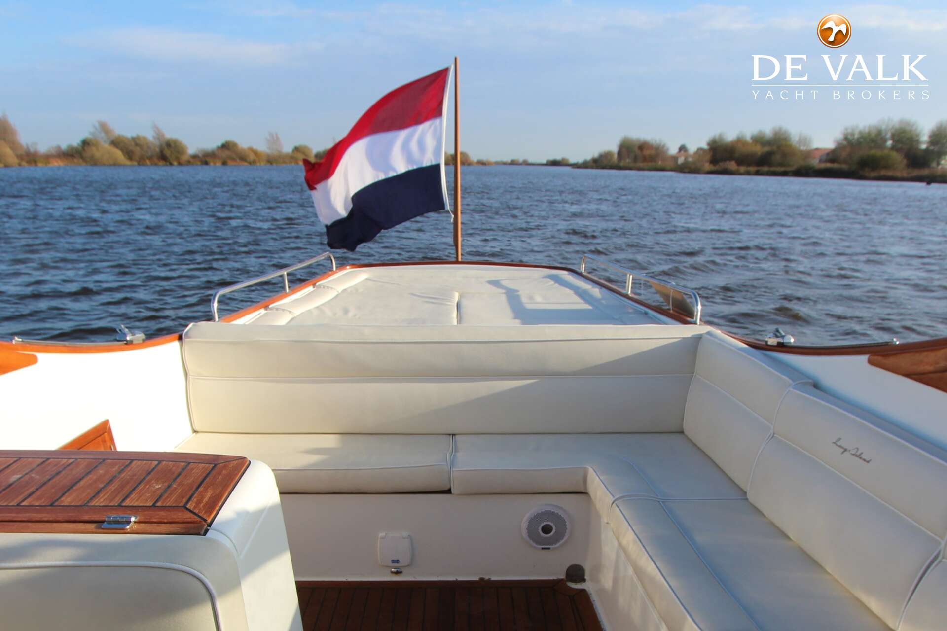 Long Island 33 Runabout — foto 13 van 33