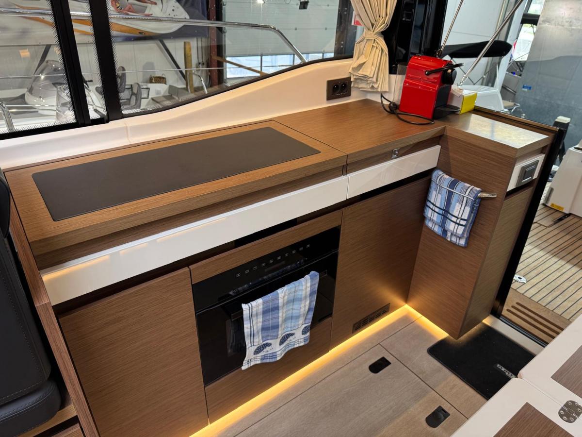 JEANNEAU NC37 met slechts 87 uur! — foto 32 van 42