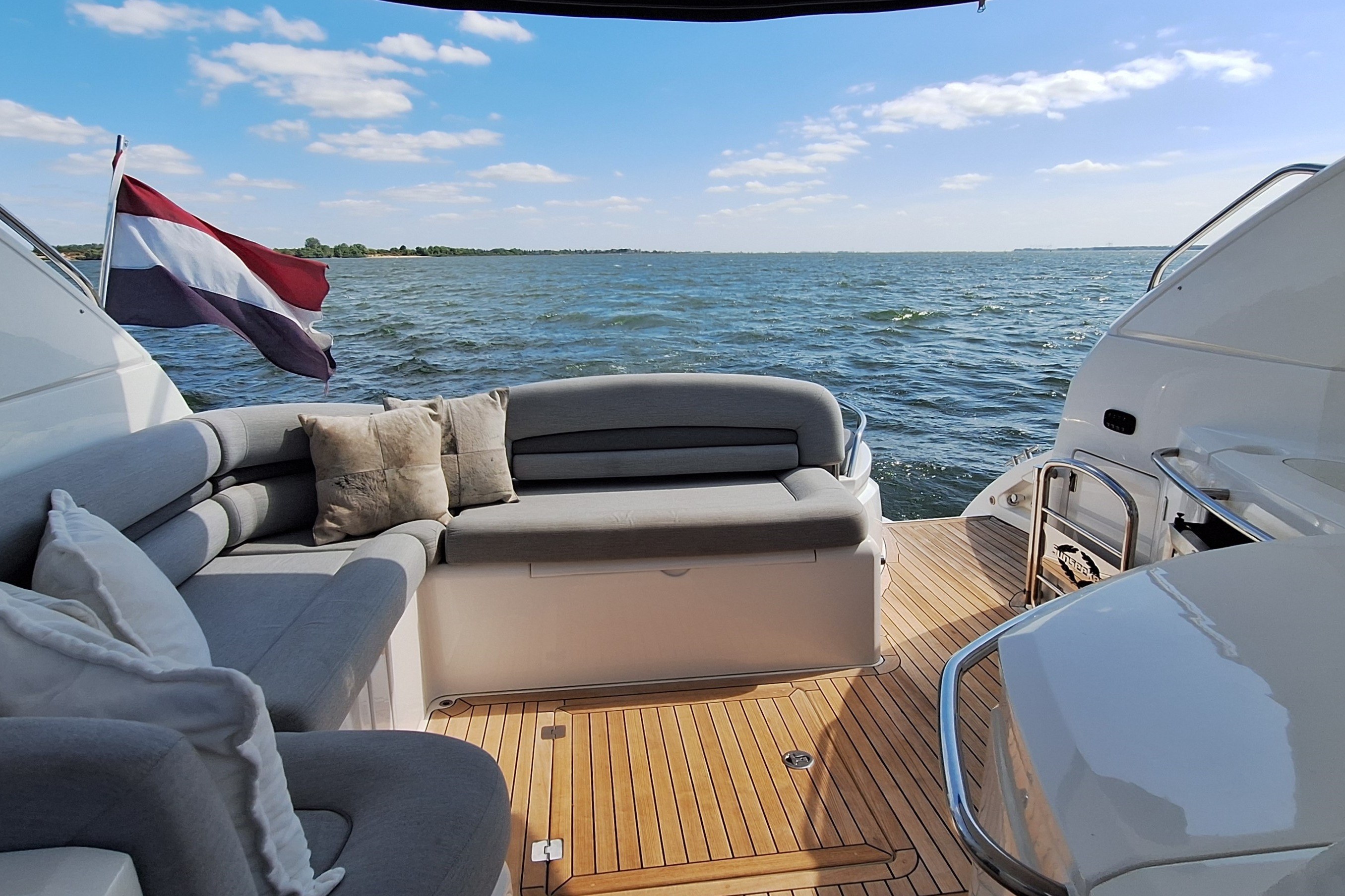 Sunseeker Portofino 47 — foto 18 van 92