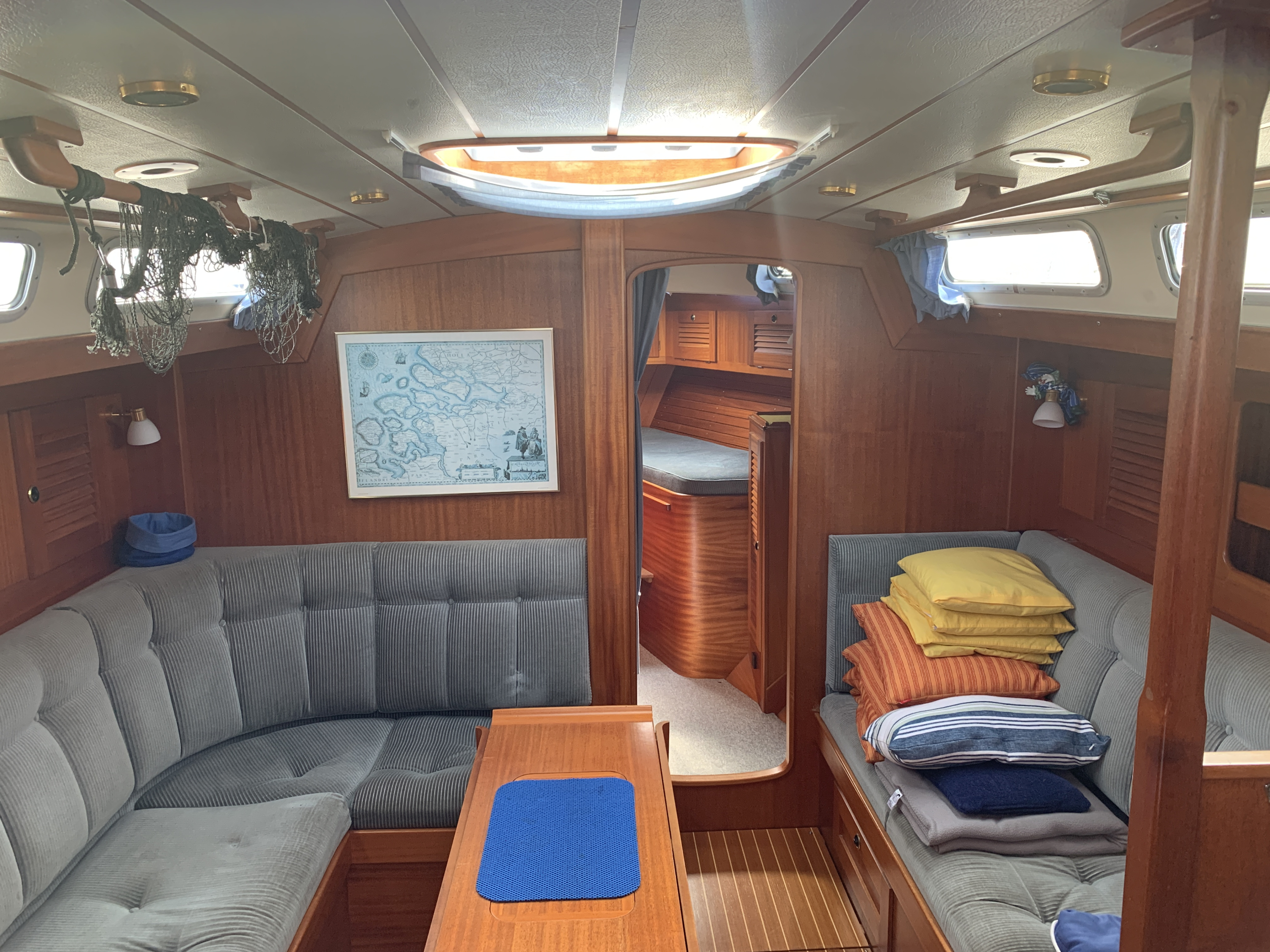 Hallberg-Rassy 42 — foto 31 van 77