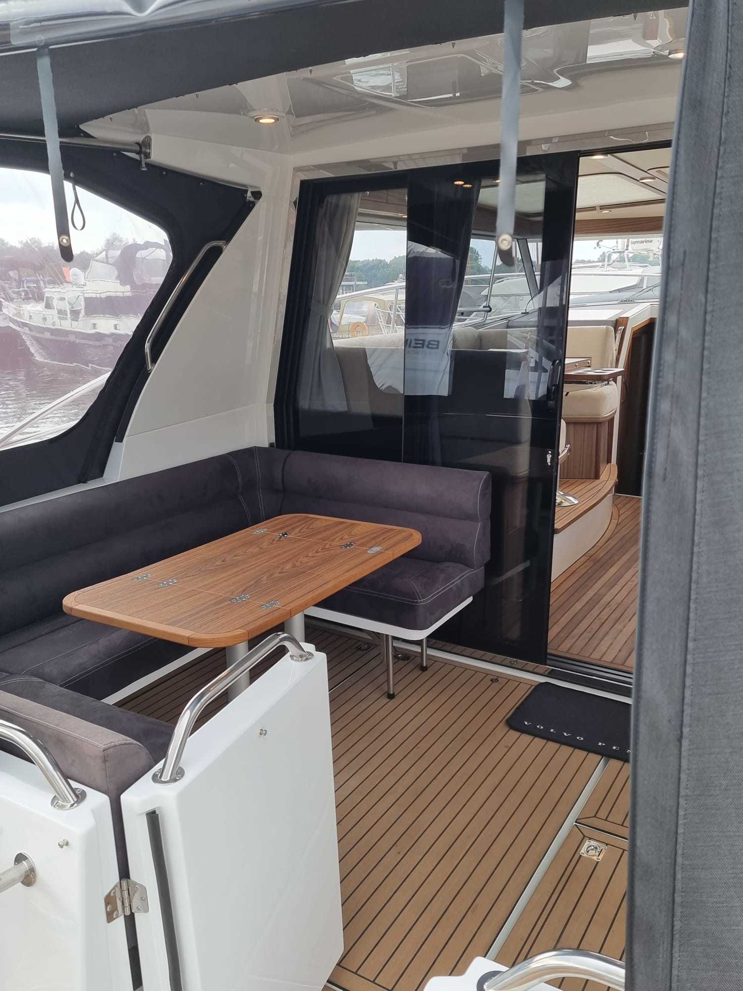Saga 385 — foto 8 van 31