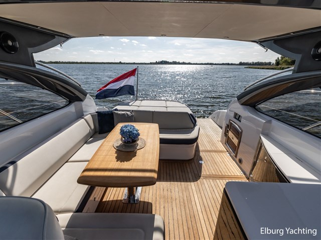 Princess V48 — foto 11 van 84