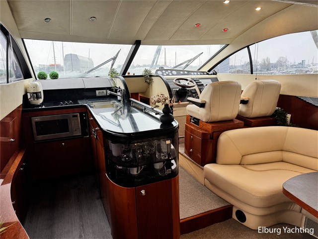 Fairline Phantom 50 — foto 9 van 44