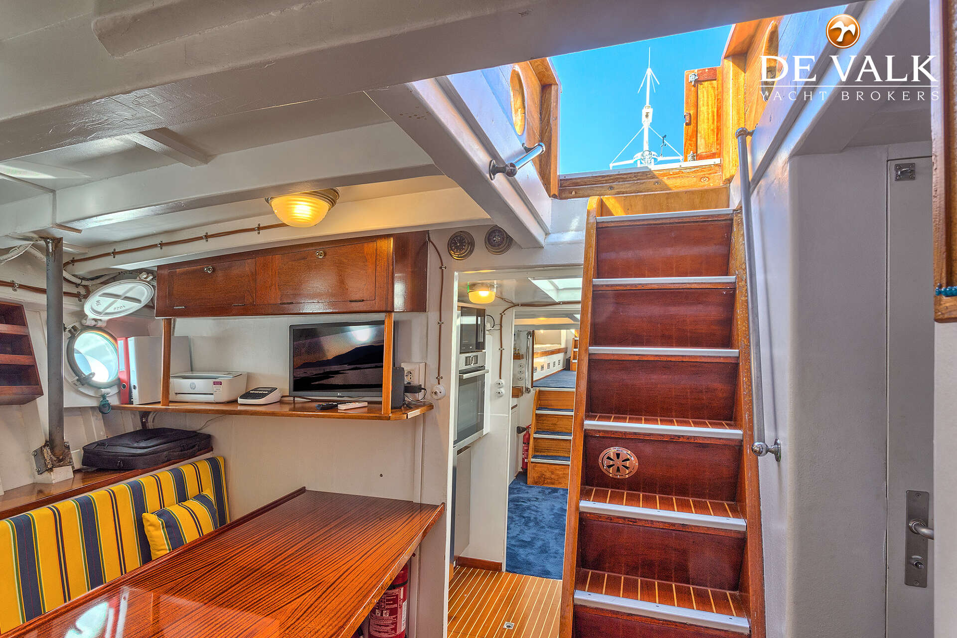Classic Motor Yacht — foto 37 van 38
