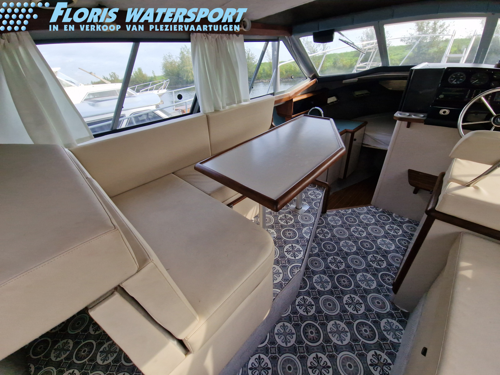 Bayliner 2858 Fly — foto 9 van 18
