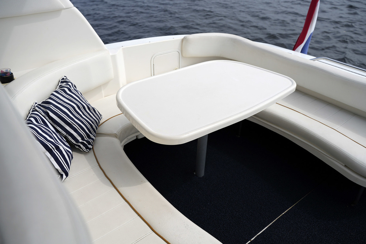 Sea Ray 310 Sundancer — foto 9 van 50
