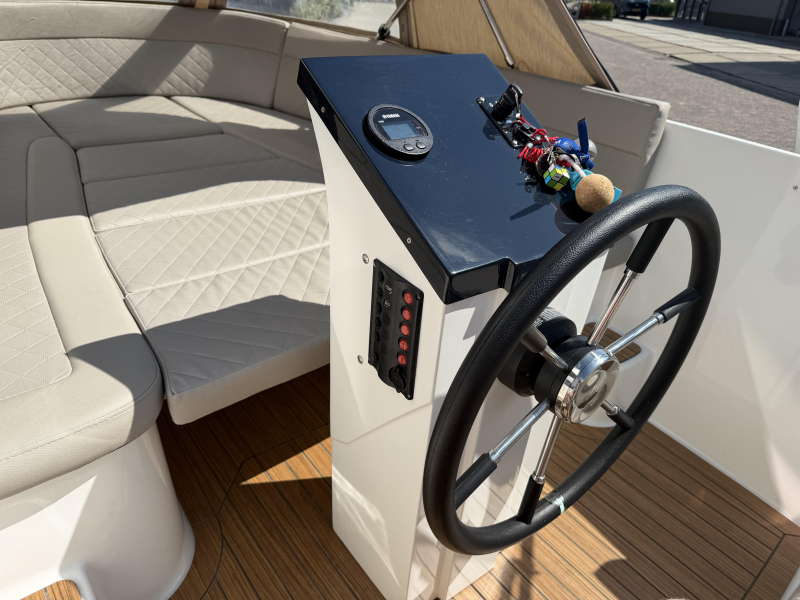 Maxima 600 — foto 4 van 12