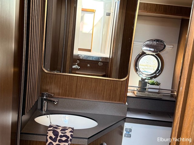 Bavaria E40 Flybridge — foto 43 van 87