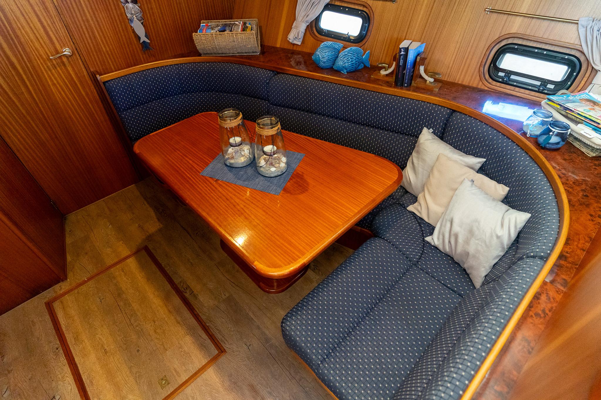 Valkkruiser Voyager 1550 — foto 12 van 45