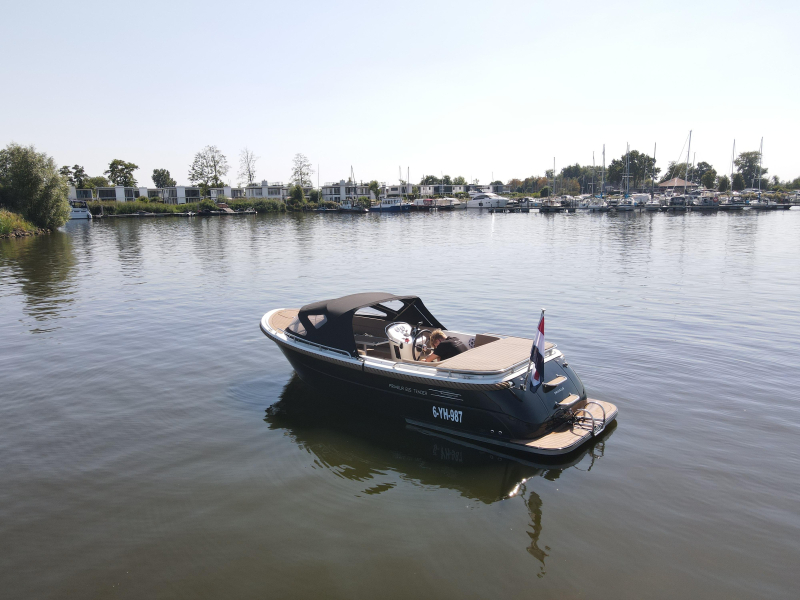 Primeur FULL OPTION 615 Tender + 60pk Honda 2025