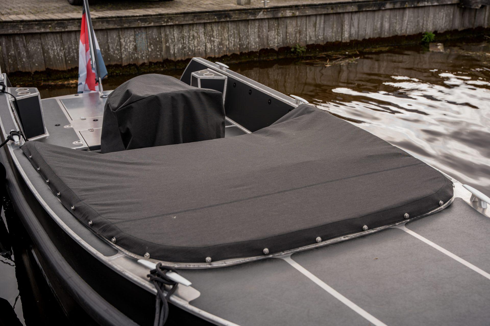 Van Vossen Plugin E tender 595 DE GROOTSTE SLOEPENSHOWROOM VAN NEDERLAND — foto 5 van 18