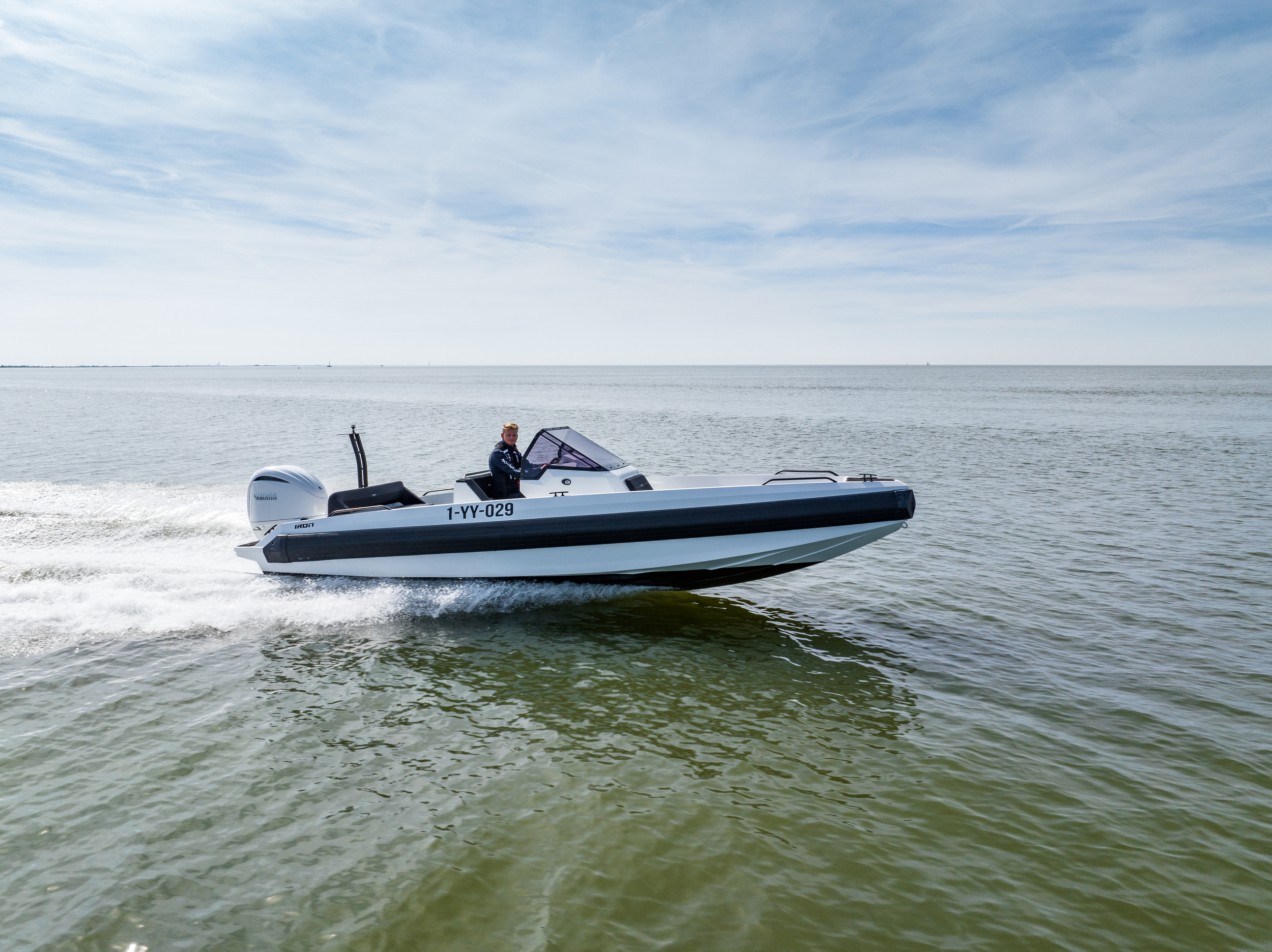 Iron 707 Met 250 PK Yamaha — foto 3 van 35