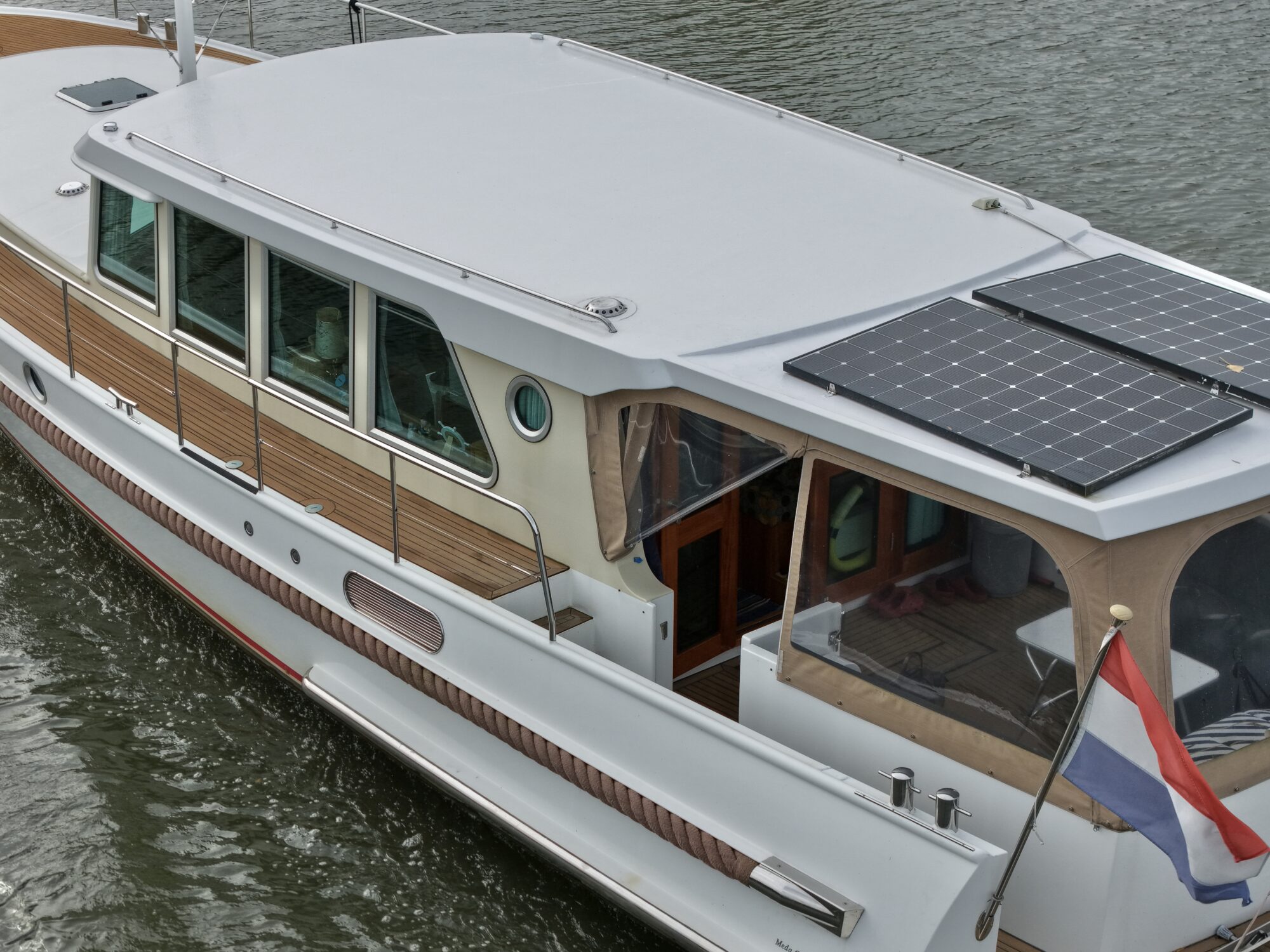 Serious Yachts Gently Low Bridge 45 Sedan — foto 11 van 74