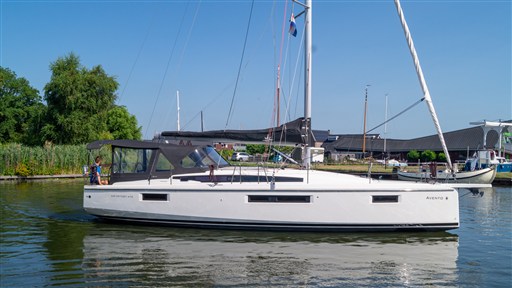 Jeanneau Sun Odyssey 410 (2021) — foto 2 van 12